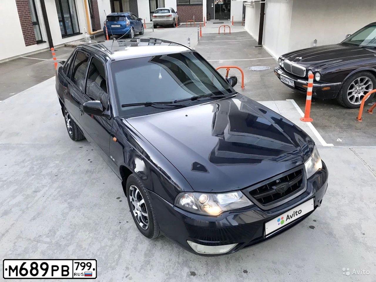 Фото автомобиля JAGUAR X-TYPE, 1997 — госномер М689РВ799. Цвет: ФИОЛЕТОВЫЙ
