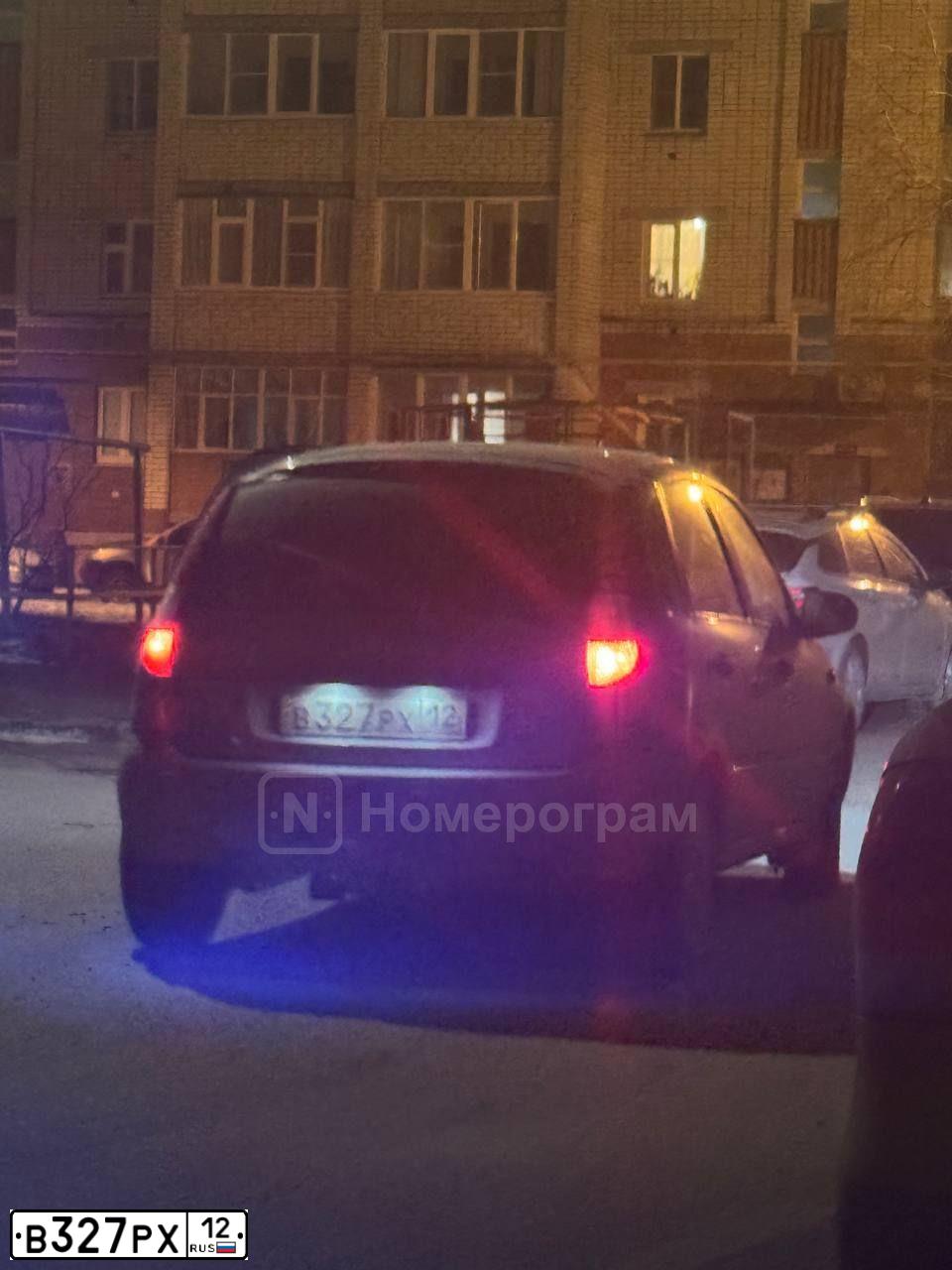 Фото автомобиля LADA 1119 KALINA, 2009 — госномер В327РХ12. Цвет: Темно-серый металлик