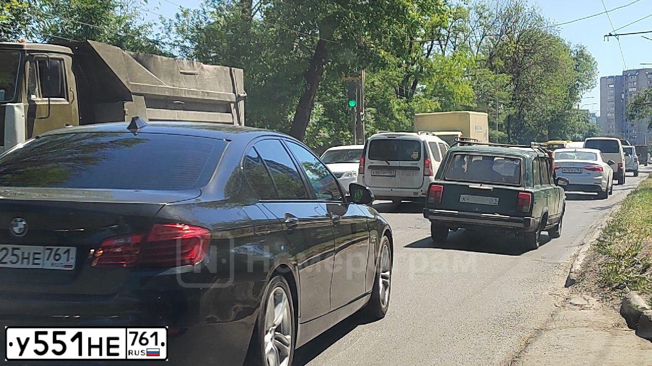Фото автомобиля MERCEDES GLK-KLASSE, 2013 — госномер С004КУ93. Цвет: Серый