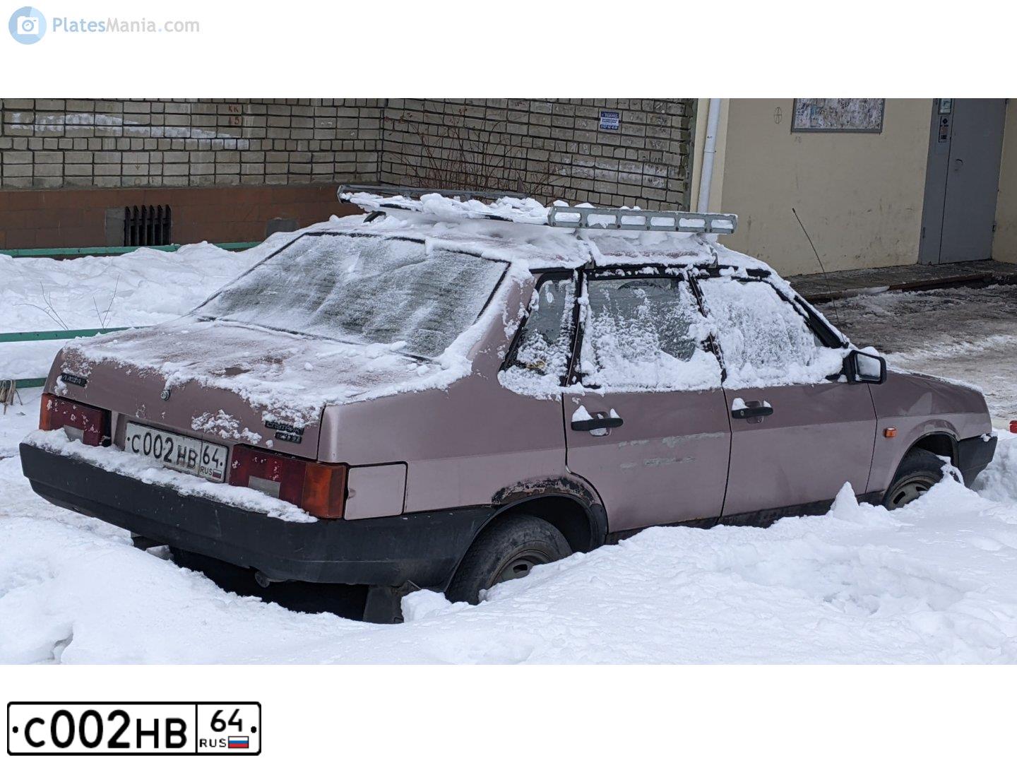 Фото автомобиля LADA 2109 SAMARA, 2000 — госномер С002НВ64. Цвет: БЕЖЕВЫЙ
