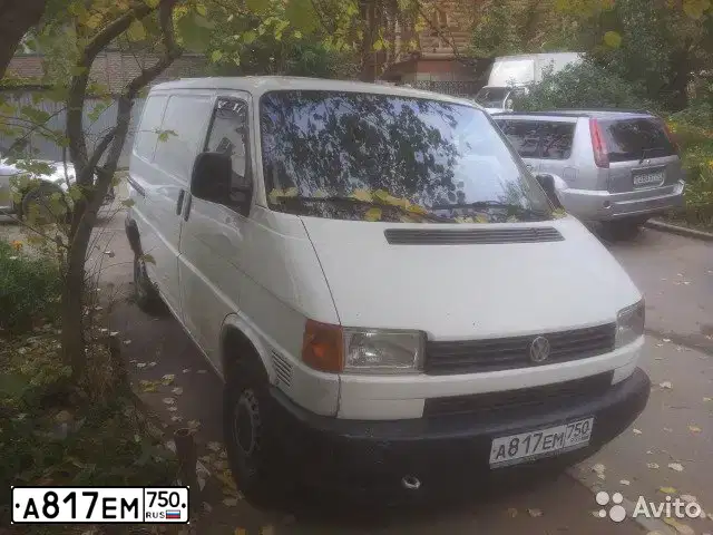 Фото автомобиля VOLKSWAGEN TRANSPORTER, 1998 — госномер О582ХС197. Цвет: Белый