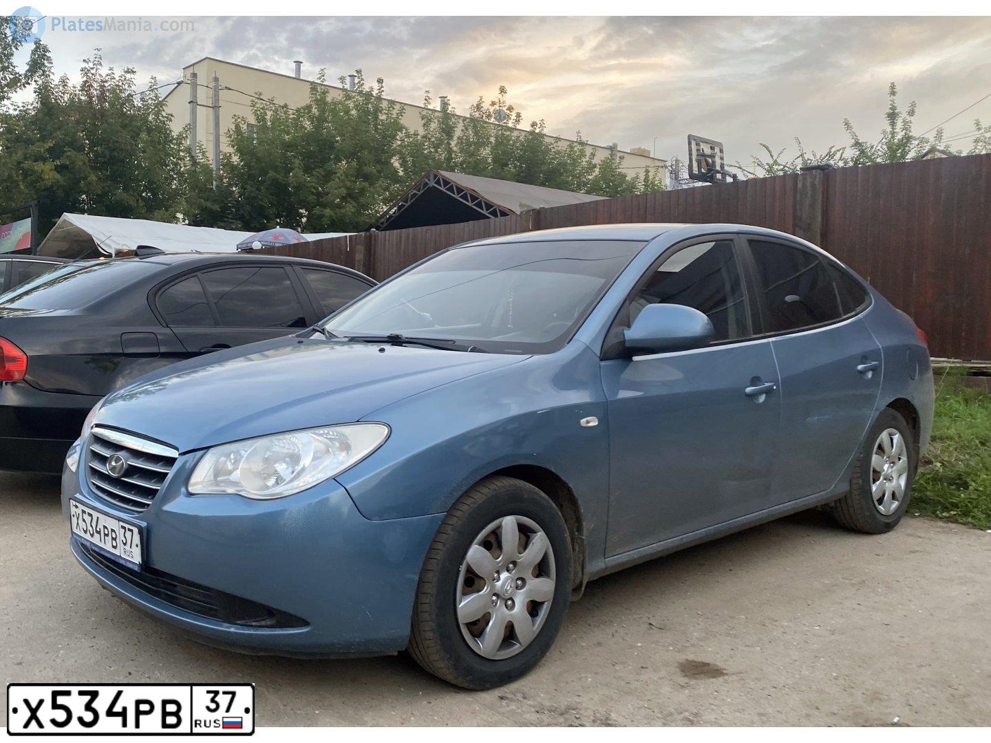 Фото автомобиля HYUNDAI ELANTRA, 2006 — госномер Х534РВ37. Цвет: СИНИЙ