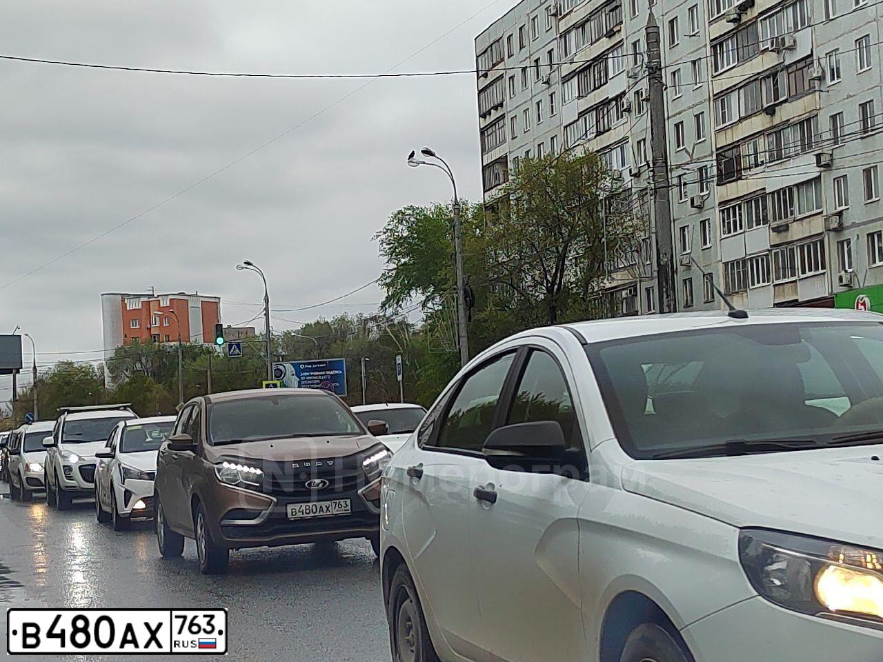 Фото автомобиля LADA XRAY, 2019 — госномер В480АХ763. Цвет: СВЕТЛО-КОРИЧНЕВЫЙ