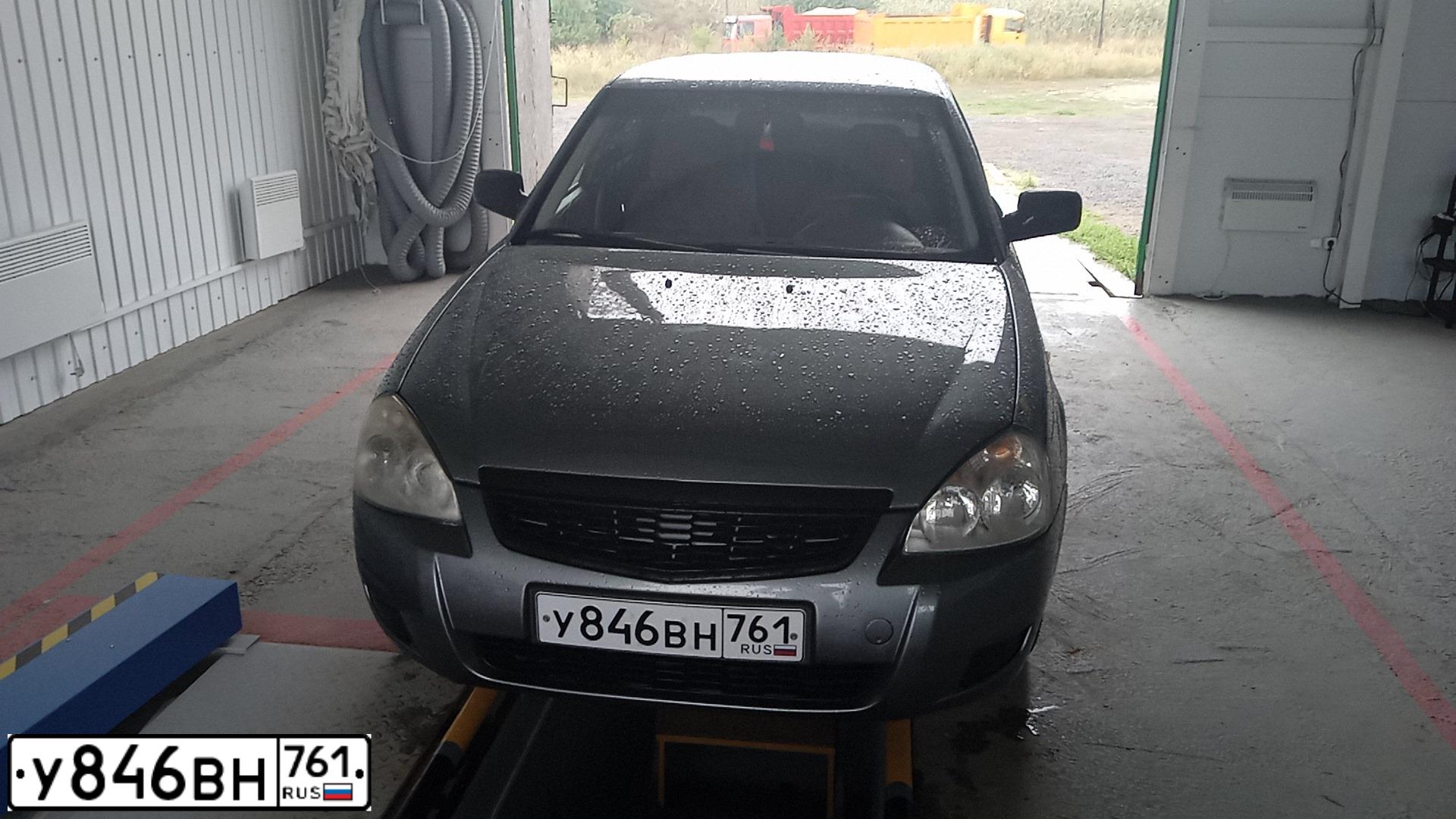 Фото автомобиля LADA 2170 PRIORA, 2007 — госномер Р745НТ161. Цвет: СРЕДНИЙ СЕРО-ЗЕЛЕНЫЙ МЕТ.
