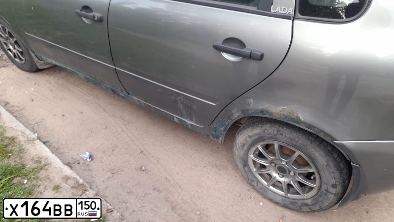 Фото автомобиля LADA KALINA, 2006 — госномер С948ЕХ550. Цвет: Темно-серый металлик