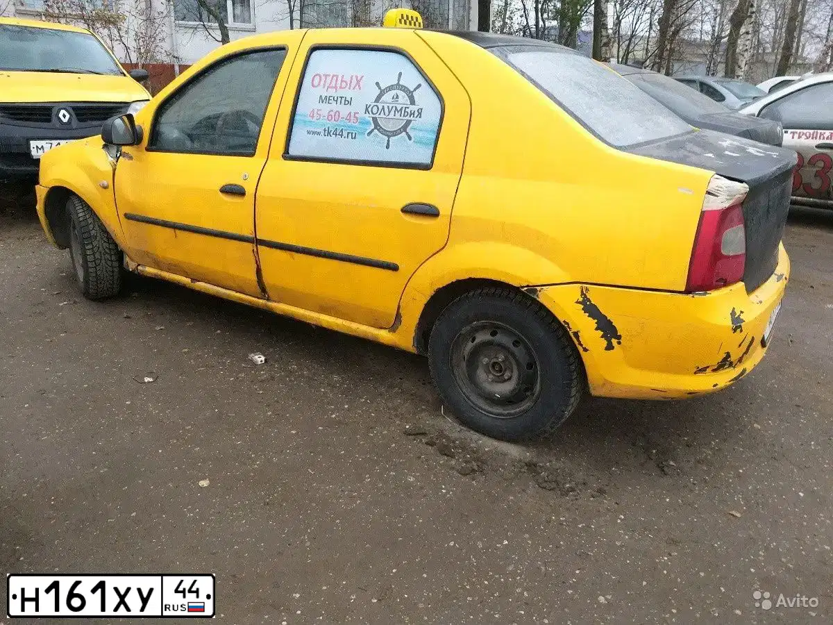 Фото автомобиля RENAULT T LOGAN, 2011 — госномер Н161ХУ44. Цвет: ЖЁЛТЫЙ