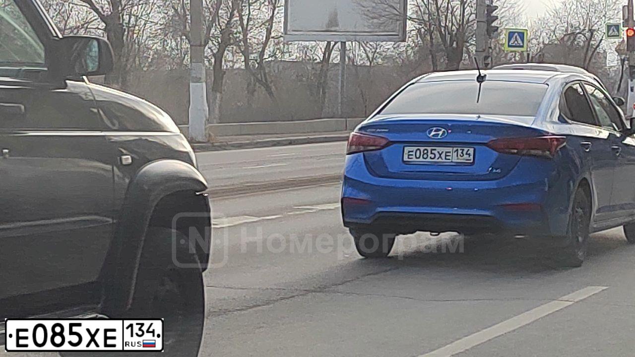 Фото автомобиля HYUNDAI SOLARIS, 2020 — госномер У679МК05. Цвет: синий