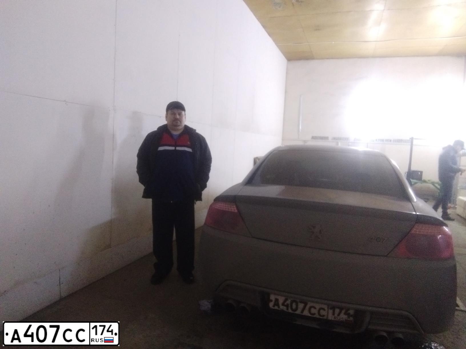 Фото автомобиля PEUGEOT 407, 2005 — госномер А407СС174. Цвет: СЕРЫЙ