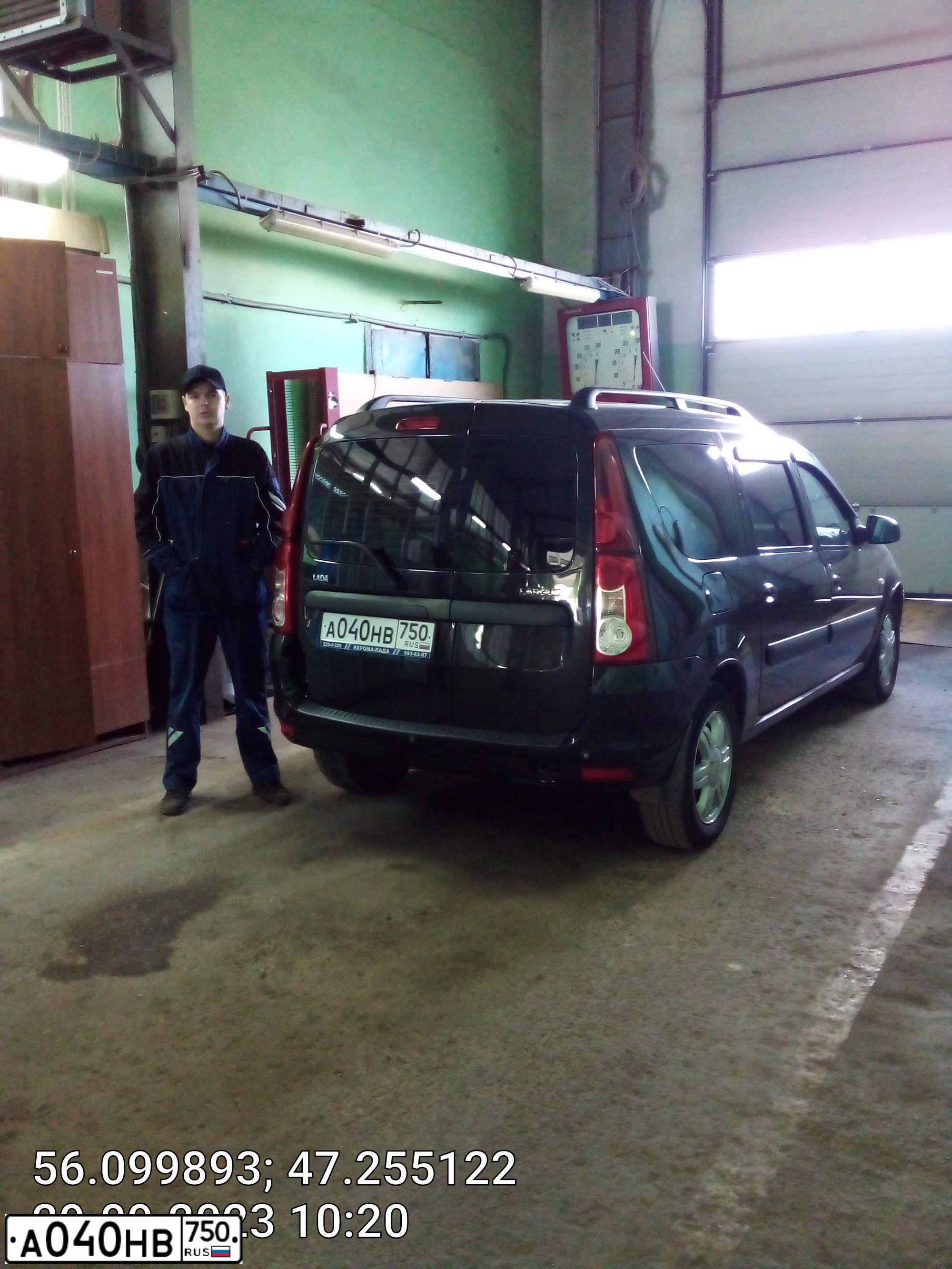 Фото автомобиля LADA LARGUS, 2016 — госномер М483КА21