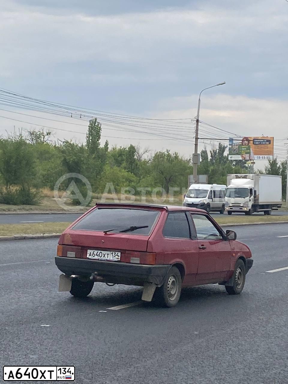 Фото автомобиля LADA 2108 SAMARA, 1997 — госномер А640ХТ134. Цвет: КРАСНЫЙ