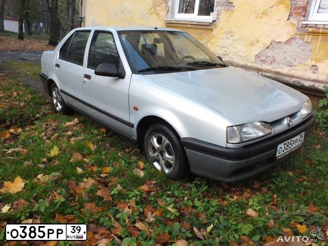 Фото автомобиля RENAULT R 19, 2000 — госномер О385РР39. Цвет: СВЕТЛО-СЕРО-ГОЛУБОЙ