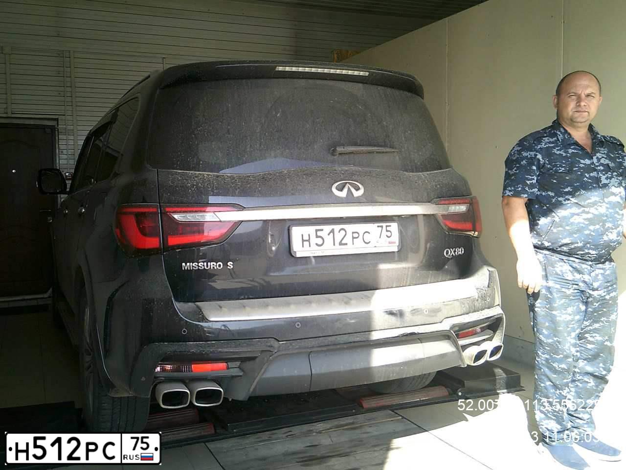 Фото автомобиля INFINITI QX80 /QX56/, 2019 — госномер Н982СК75. Цвет: ЧЕРНЫЙ