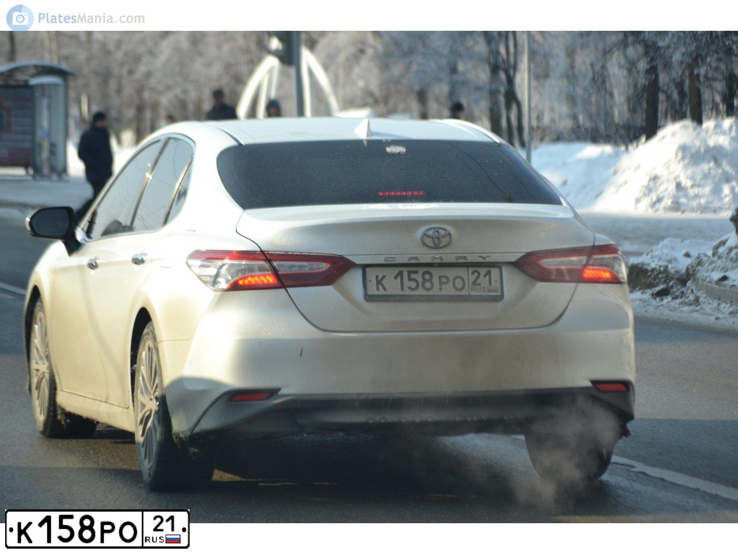 Фото автомобиля TOYOTA CAMRY, 2020 — госномер М071НР797. Цвет: Белый
