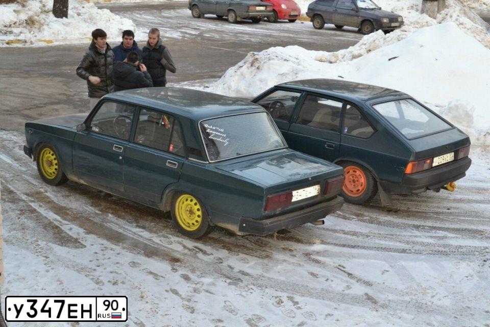 Фото автомобиля AUDI 80, 1991 — госномер К930ОР62. Цвет: КРАСНЫЙ (ВИШНЕВЫЙ)