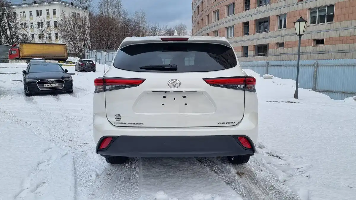 Фото автомобиля HAVAL F7, 2022 — госномер К847НО797