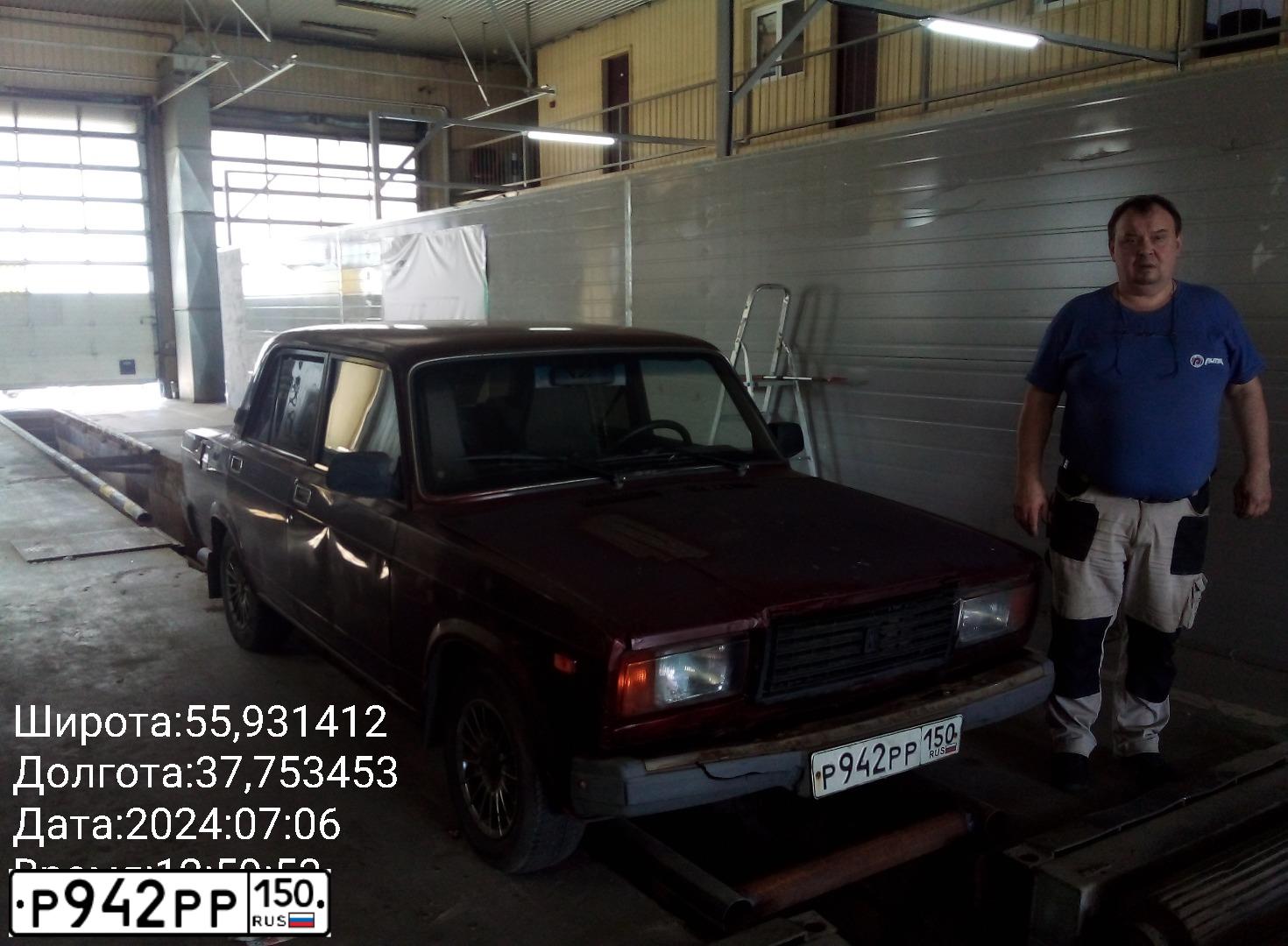Фото автомобиля LADA 2107, 2006 — госномер Р942РР150. Цвет: ТЕМНО-ВИШНЕВЫЙ