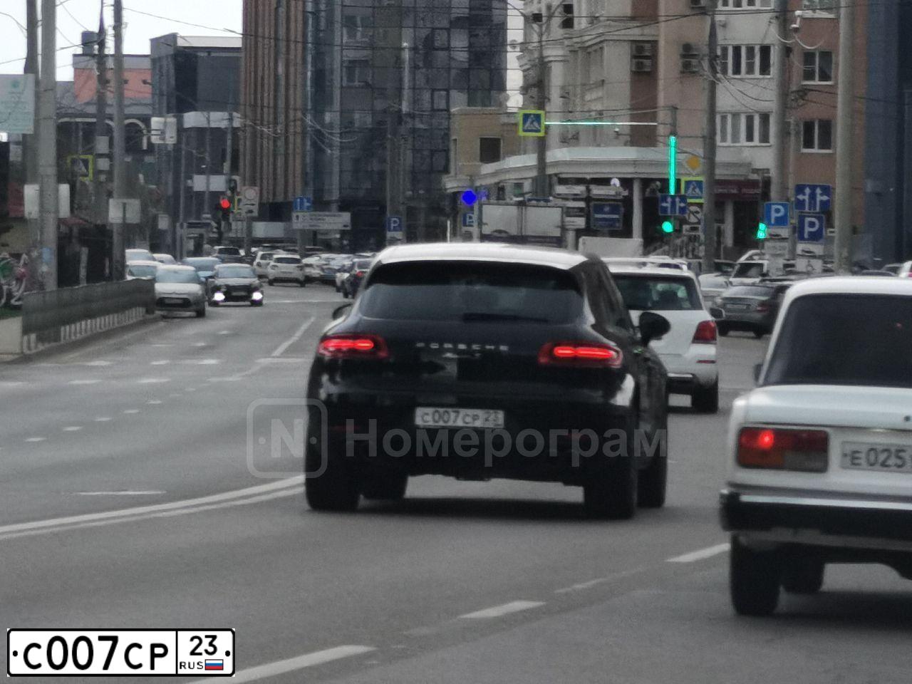 Фото автомобиля MERCEDES E-KLASSE, 2005 — госномер С007СР23. Цвет: ЧЕРНЫЙ