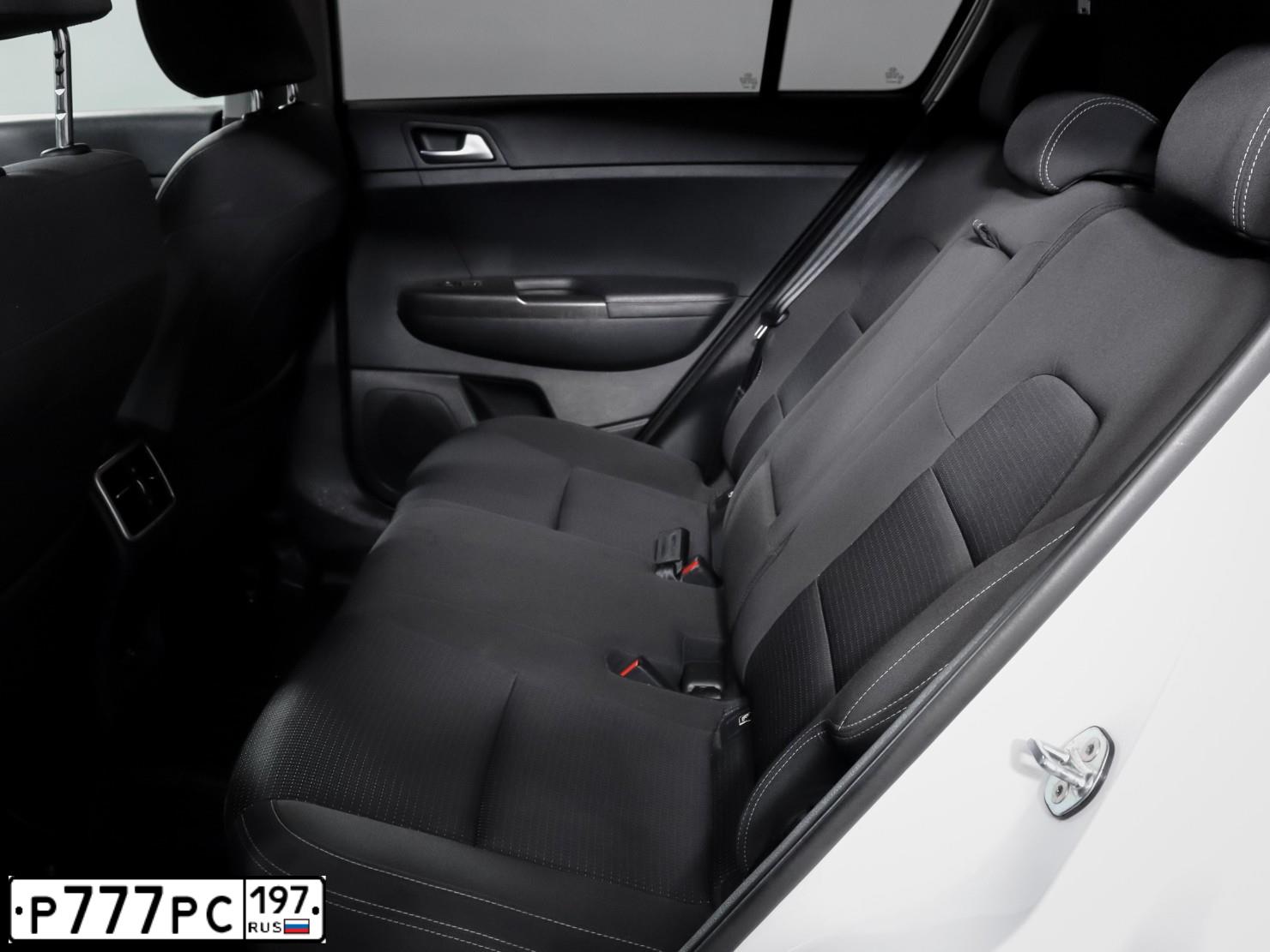 Фото автомобиля FORD KUGA, 2011 — госномер Р777РС197. Цвет: БЕЛЫЙ