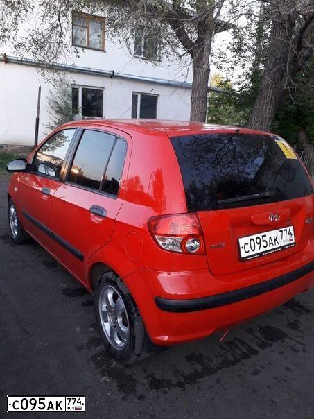 Фото автомобиля HYUNDAI GETZ, 2004 — госномер Р295МН174. Цвет: Красный
