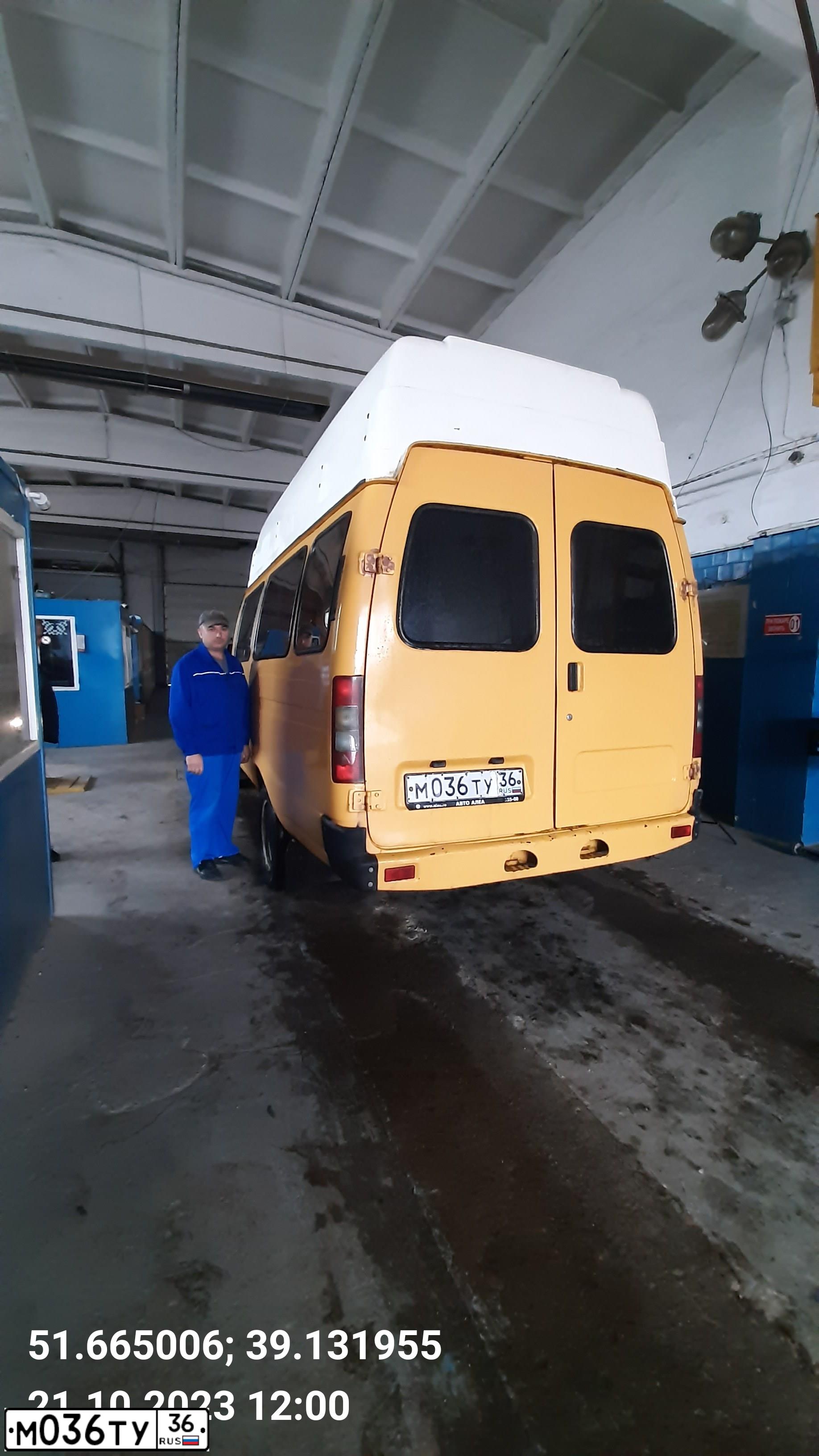Фото автомобиля GAZ 3221 EL, 2007 — госномер М036ТУ36. Цвет: ЖЕЛТЫЙ