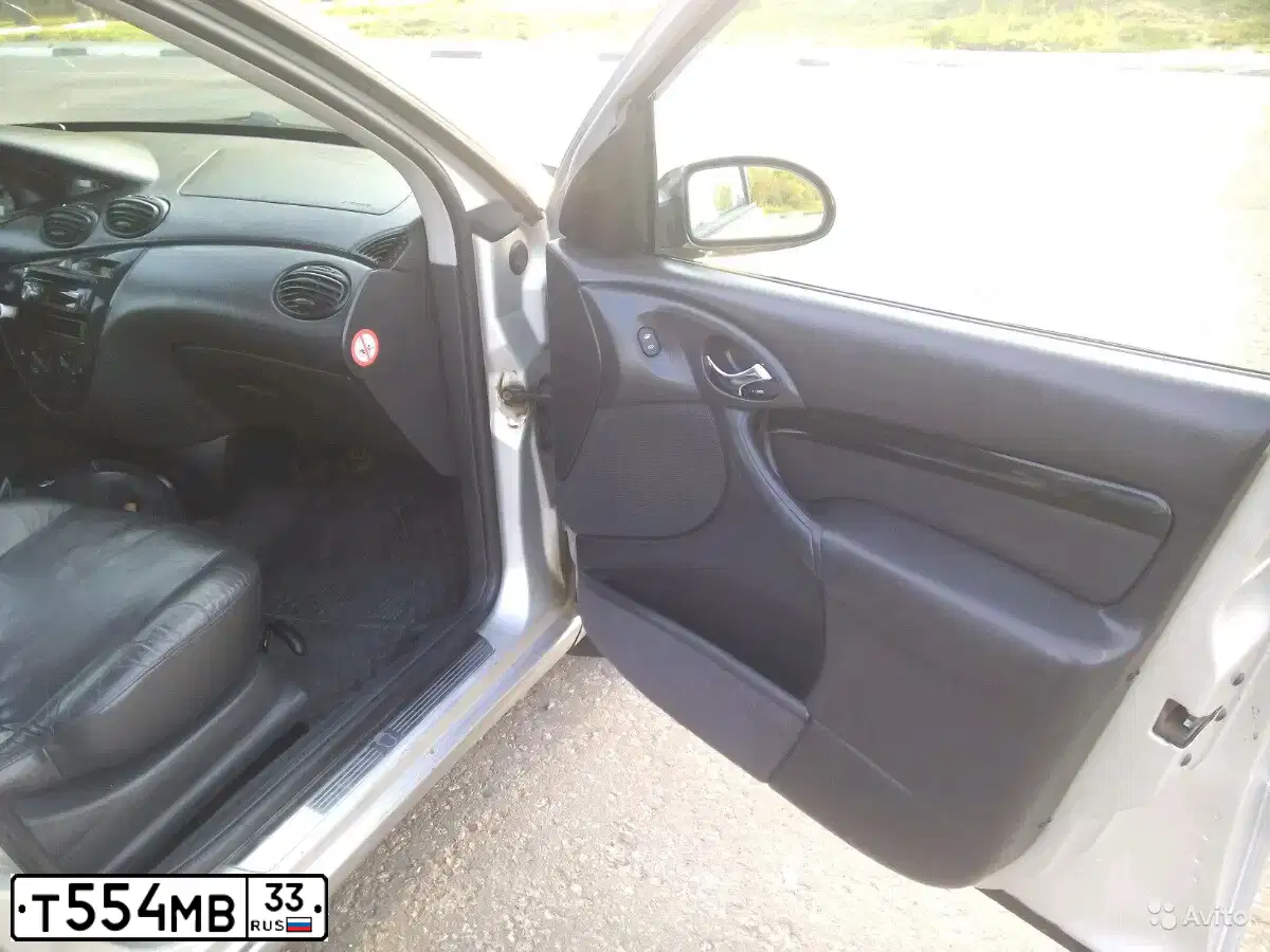 Фото автомобиля FORD FOCUS, 2001 — госномер Т306ОУ71. Цвет: Серебристый