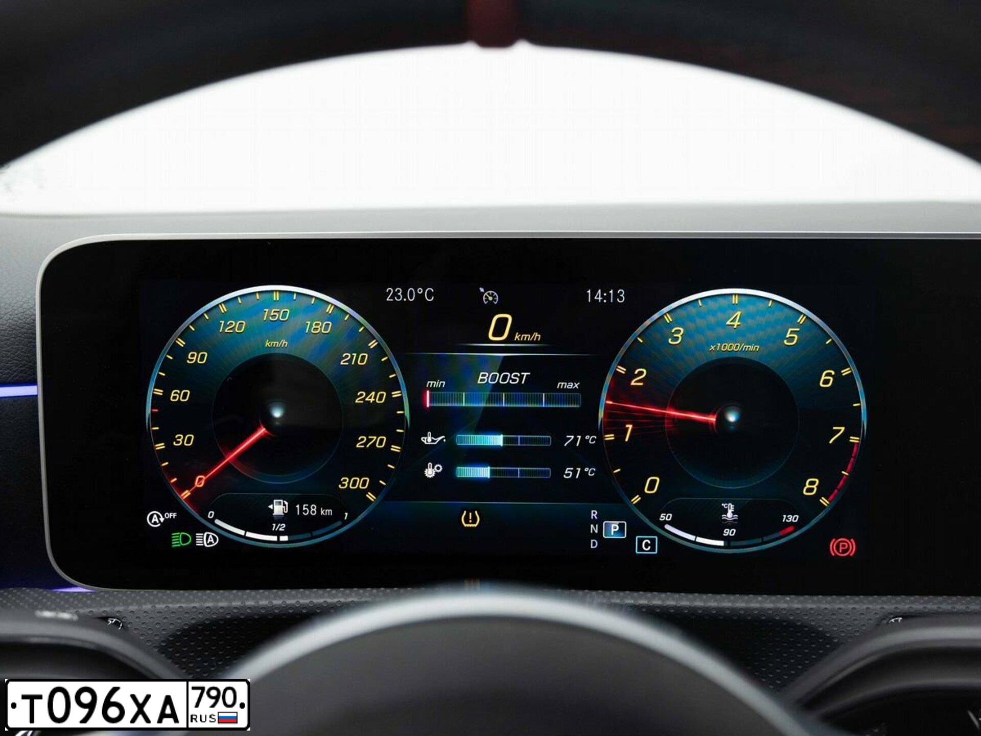 Фото автомобиля MERCEDES A-KLASSE, 2020 — госномер Т096ХА790. Цвет: СЕРЫЙ