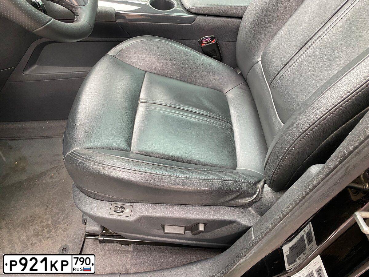 Фото автомобиля PEUGEOT 3008, 2012 — госномер Р573РТ77. Цвет: ЧЕРНЫЙ