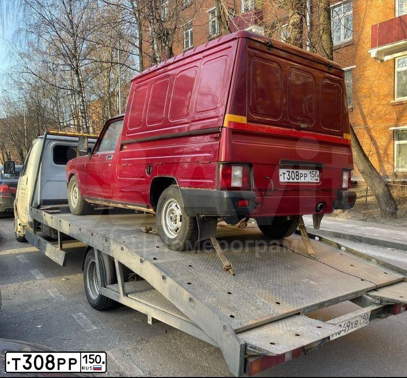 Фото автомобиля ИЖ 27175-036, 2007 — госномер В411СА09. Цвет: Красный