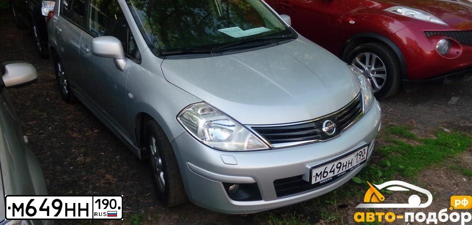 Фото автомобиля NISSAN TIIDA, 2010 — госномер О467ЕО799. Цвет: СЕРЕБРИСТЫЙ