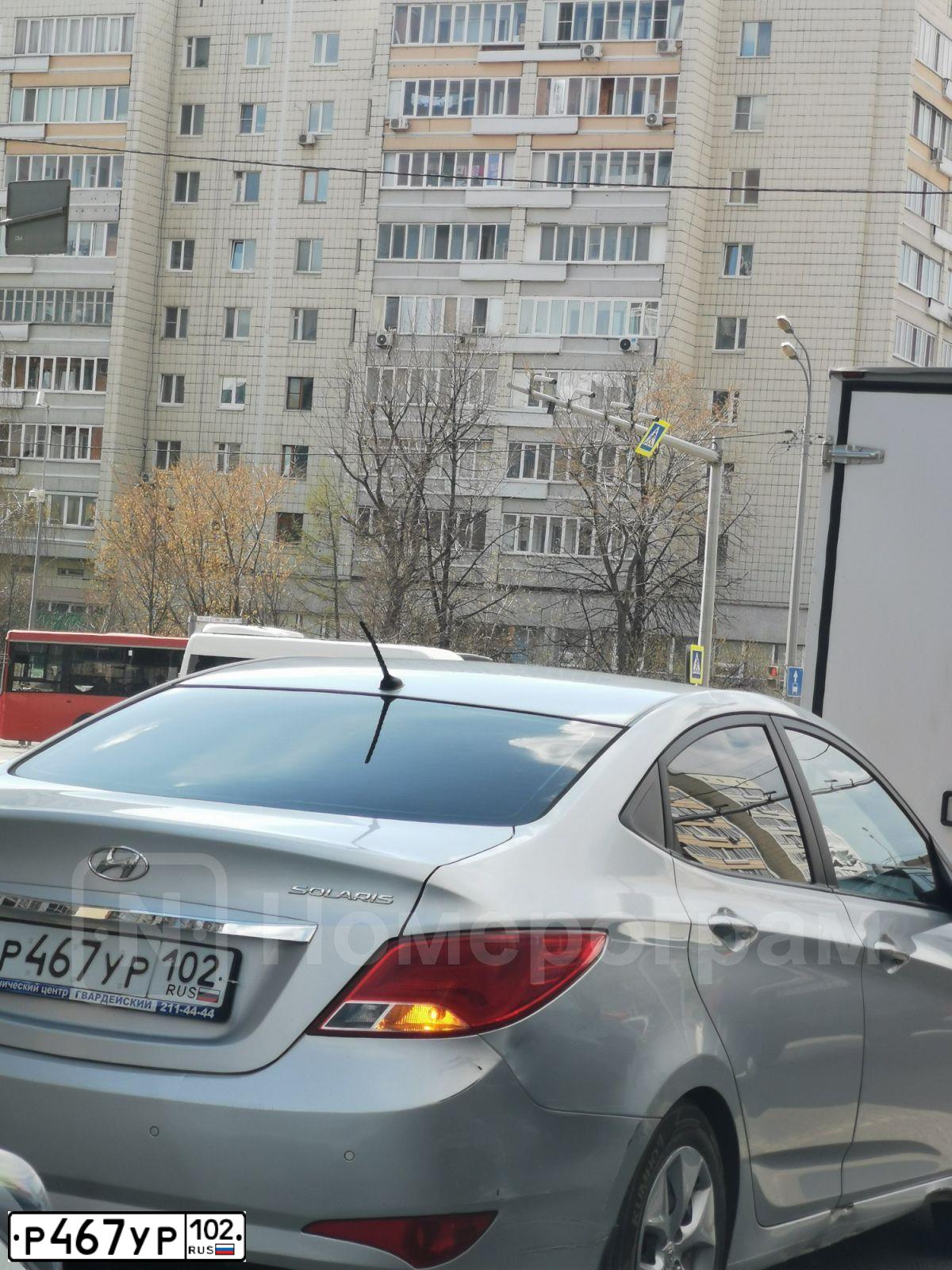 Фото автомобиля HYUNDAI SOLARIS, 2014 — госномер Р467УР102. Цвет: СЕРЕБРИСТЫЙ