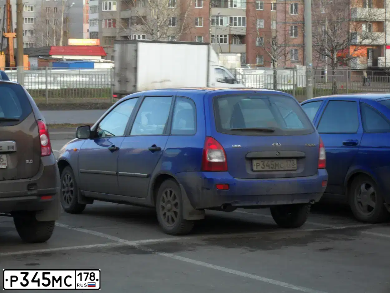 Фото автомобиля LADA 1117 KALINA, 2010 — госномер О204СР76. Цвет: синий