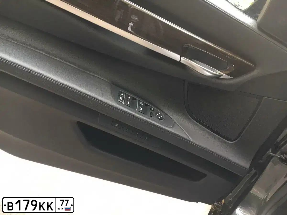 Фото автомобиля BMW SERIE 7, 2010 — госномер В179КК77. Цвет: СЕРЫЙ ТЕМНЫЙ