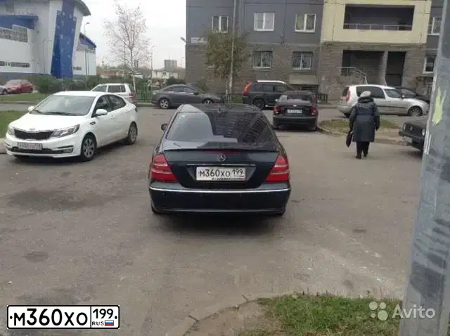 Фото автомобиля MERCEDES E-KLASSE, 2003 — госномер Х074ХС178. Цвет: ЧЕРНЫЙ