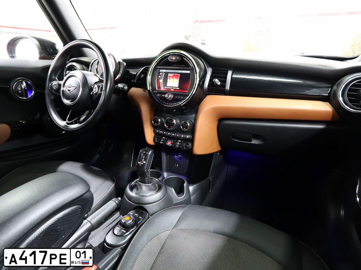 Фото автомобиля MINI COOPER, 2020 — госномер К788ЕУ977