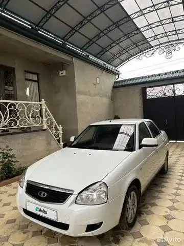 Фото автомобиля LADA 2170 PRIORA, 2014 — госномер С111ЕЕ58. Цвет: Белый