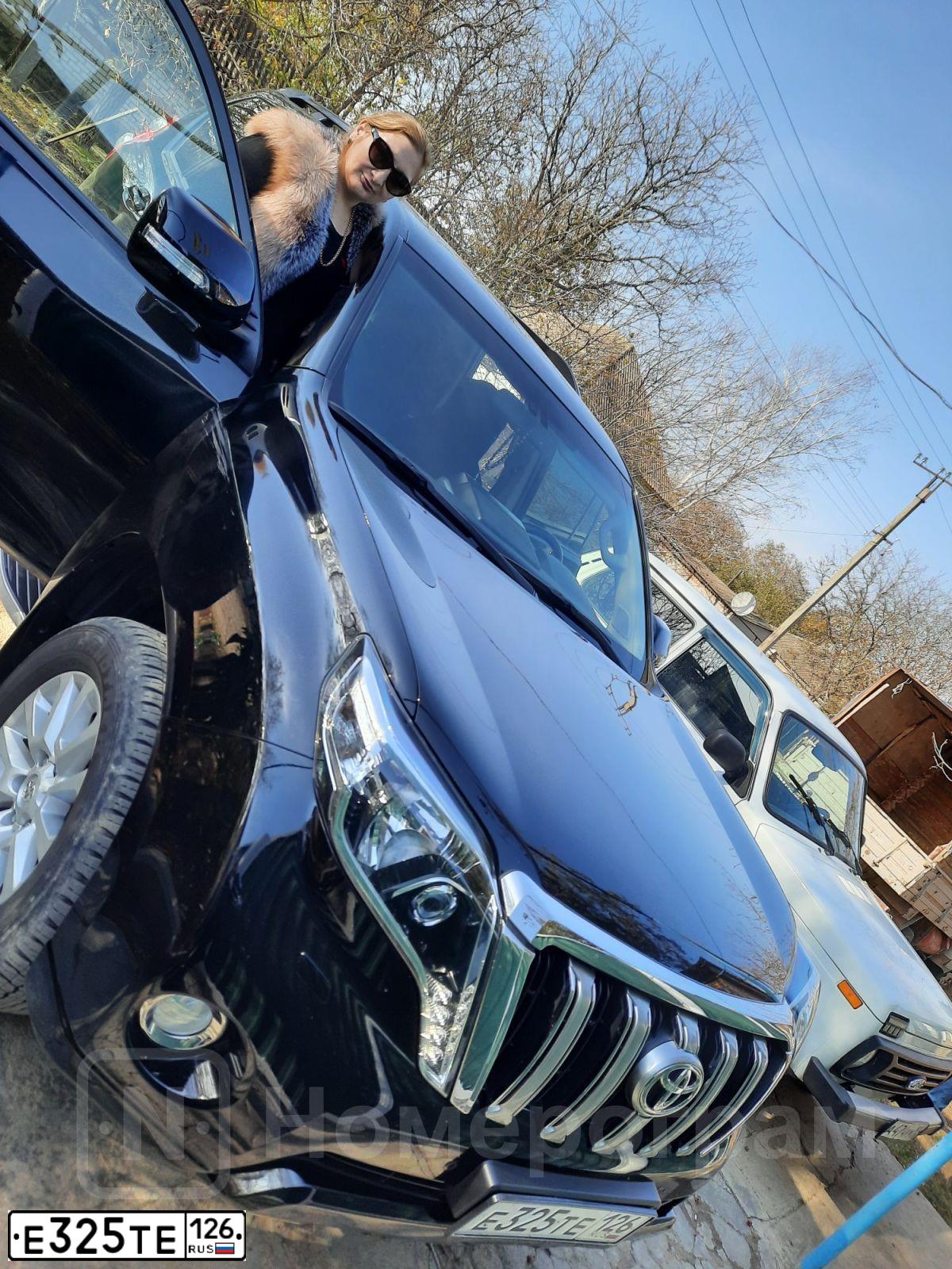 Фото автомобиля TOYOTA LAND CRUISER, 2015 — госномер О840АР977