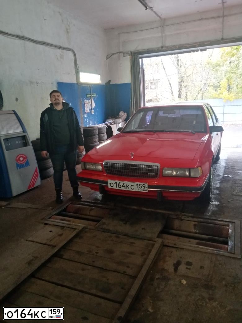 Фото автомобиля BUICK K CENTURY, 1992 — госномер О164КС159. Цвет: КРАСНЫЙ