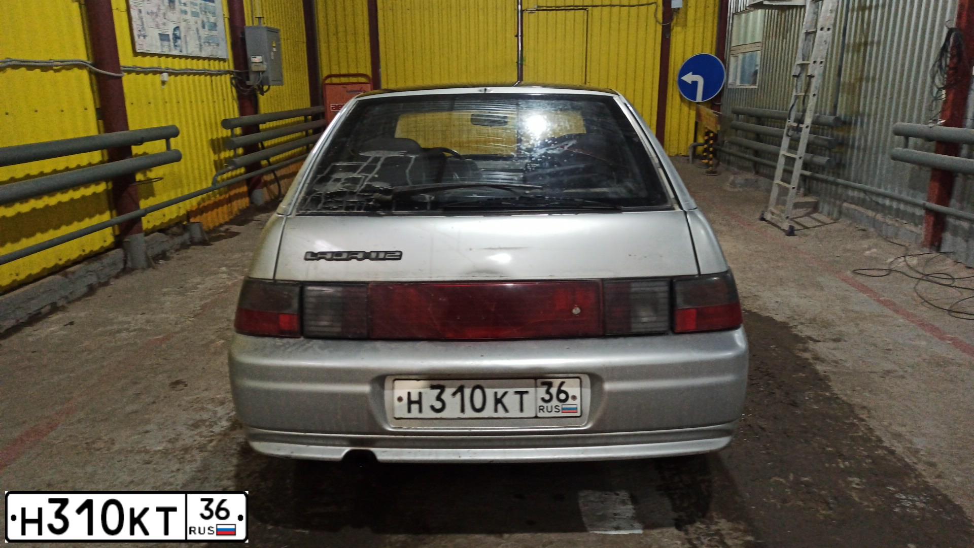 Фото автомобиля LADA 2112, 2002 — госномер Р971ВР761. Цвет: СВЕТЛО-СЕРЕБРИСТЫЙ МЕТАЛЛ