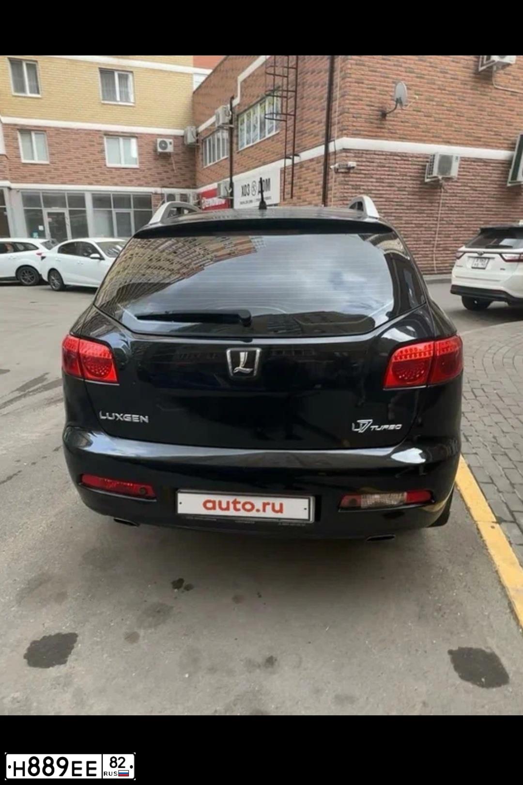 Фото автомобиля LUXGEN 7 SUV, 2014 — госномер Н889ЕЕ82. Цвет: ЧЕРНЫЙ