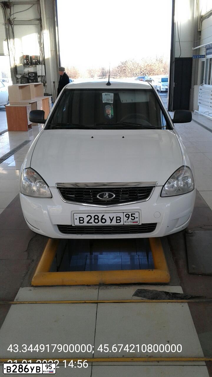 Фото автомобиля LADA PRIORA, 2013 — госномер У024НО05