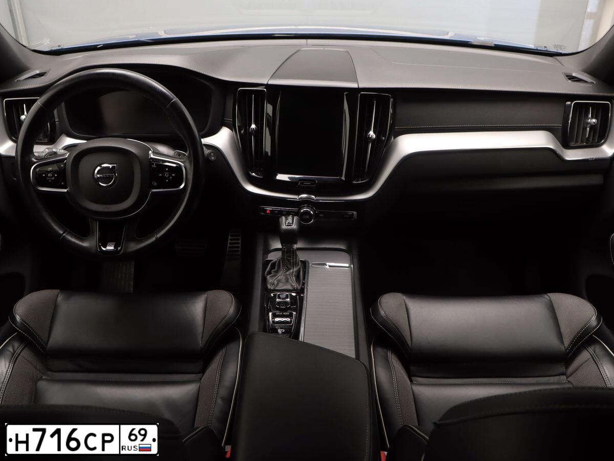 Фото автомобиля VOLVO XC60, 2019 — госномер Н716СР69. Цвет: СИНИЙ