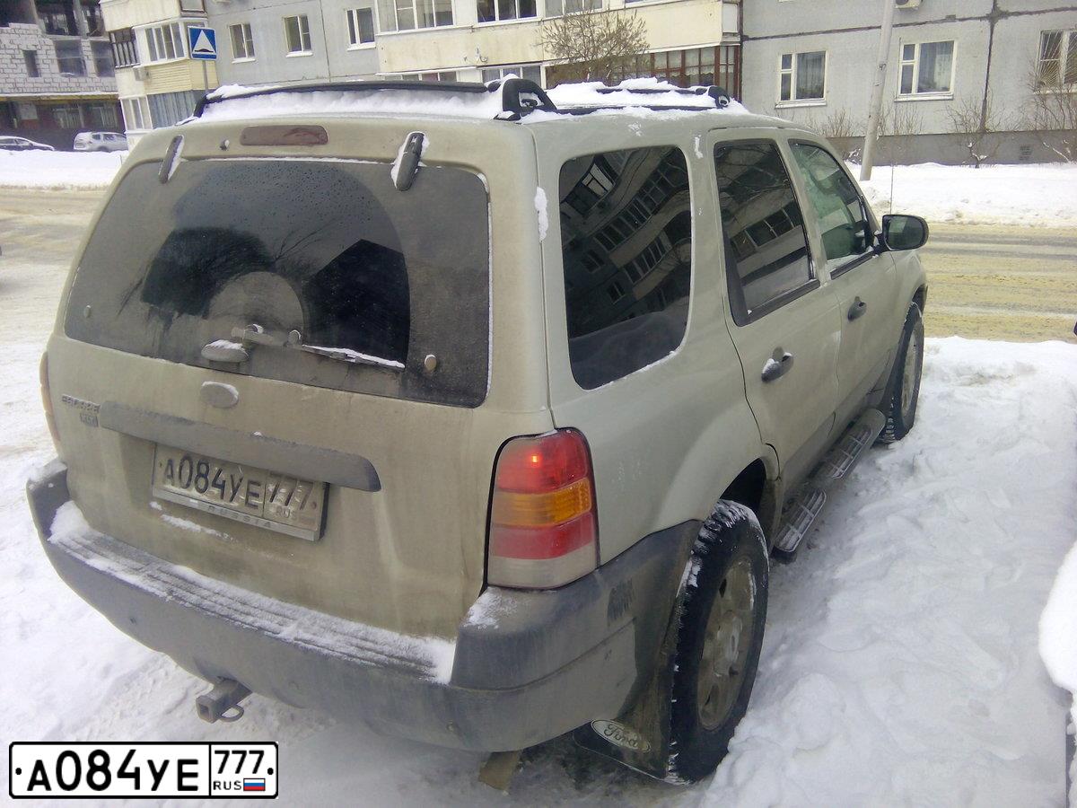 Фото автомобиля FORD ESCAPE, 2003 — госномер К666ЕК190. Цвет: ЗОЛОТИСТЫЙ