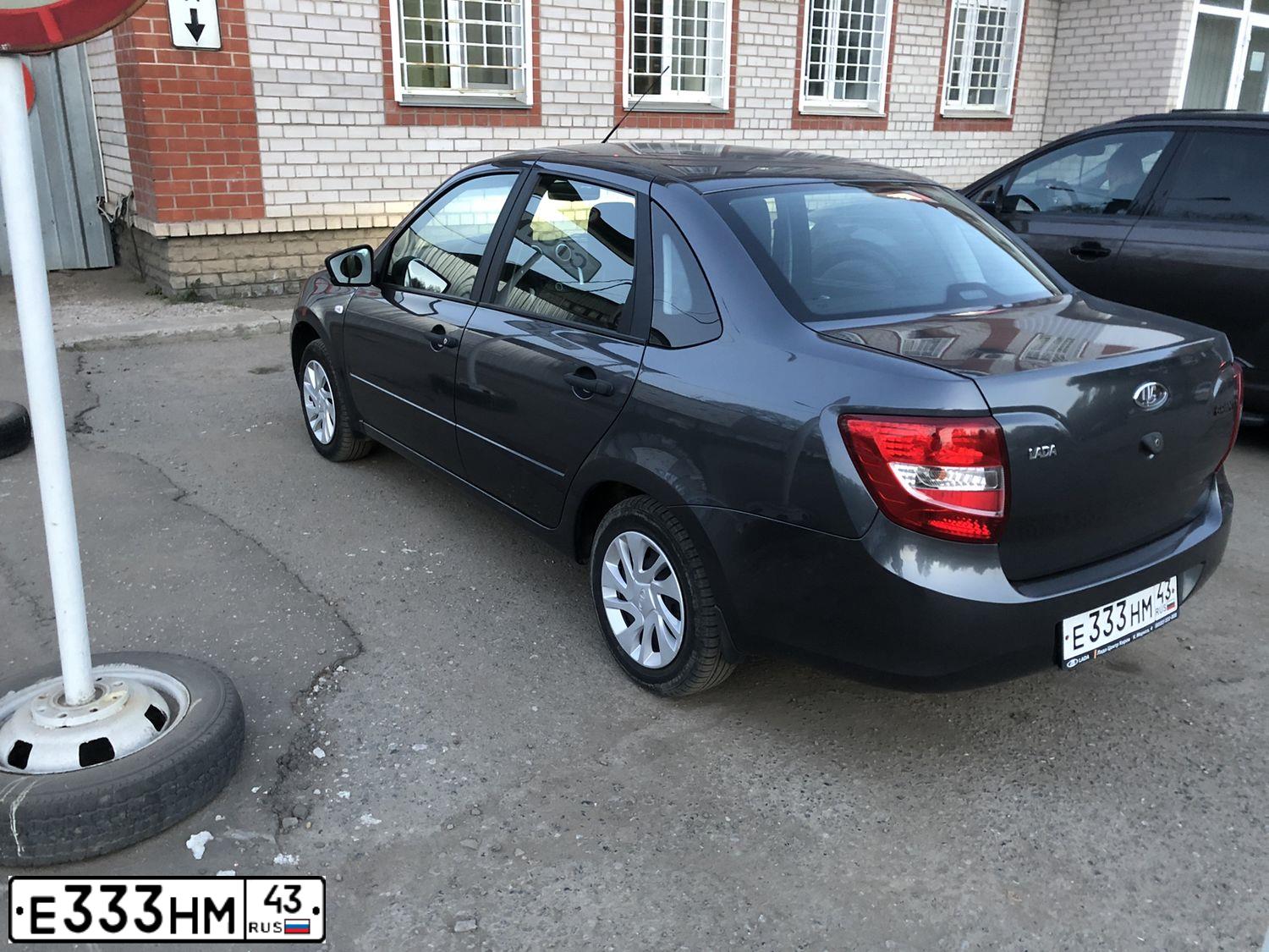 Фото автомобиля ВАЗ 21053, 1996 — госномер Е333НМ43. Цвет: ТЕМНО-КРАСНЫЙ