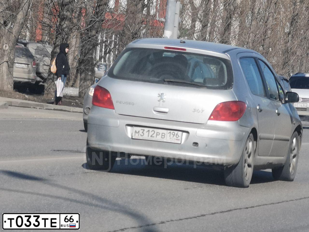Фото автомобиля LADA 2191 GRANTA, 2016 — госномер Т033ТЕ66. Цвет: СЕРЫЙ