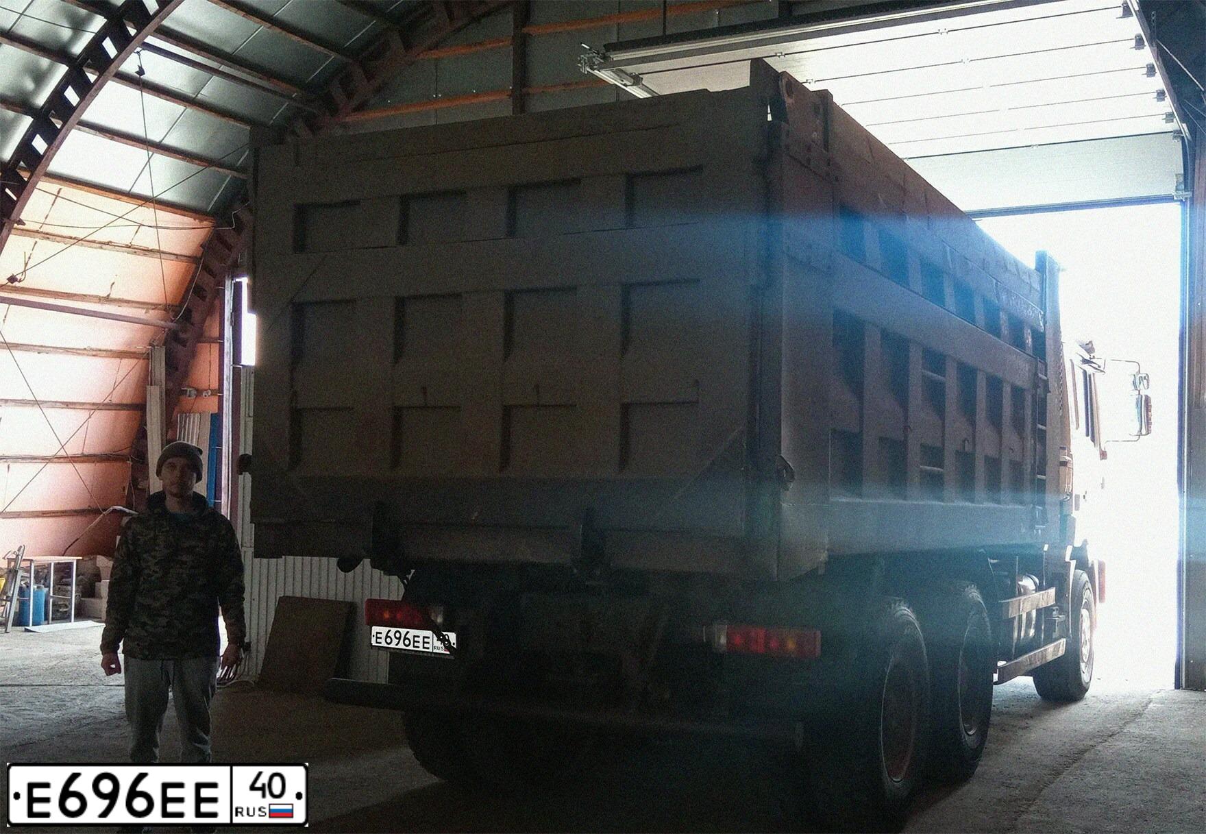 Фото автомобиля SHAANXI SX 325 /6X4/, 2008 — госномер С021РА40. Цвет: Белый