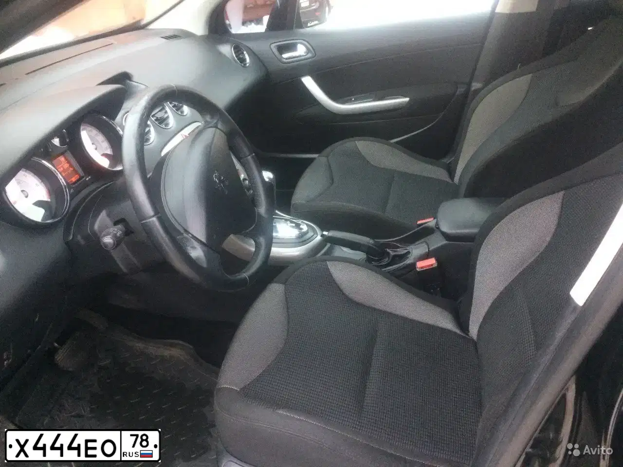 Фото автомобиля OPEL ASTRA GTC, 2012 — госномер Т739ВЕ39