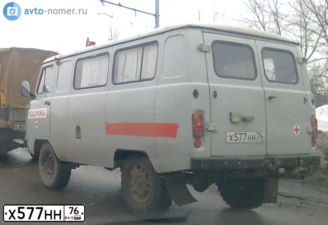 Фото автомобиля UAZ 3962, 2005 — госномер Х577НН76. Цвет: СВЕТЛО-СЕРЫЙ