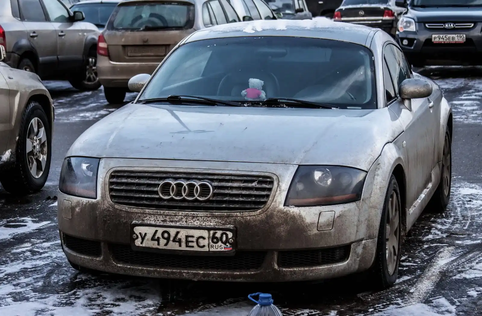 Фото автомобиля KIA SPORTAGE, 2010 — госномер Р945ЕВ190. Цвет: СЕРЫЙ