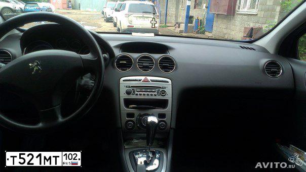 Фото автомобиля PEUGEOT T 308, 2011 — госномер Т521МТ102. Цвет: ЯРКО-СИНИЙ