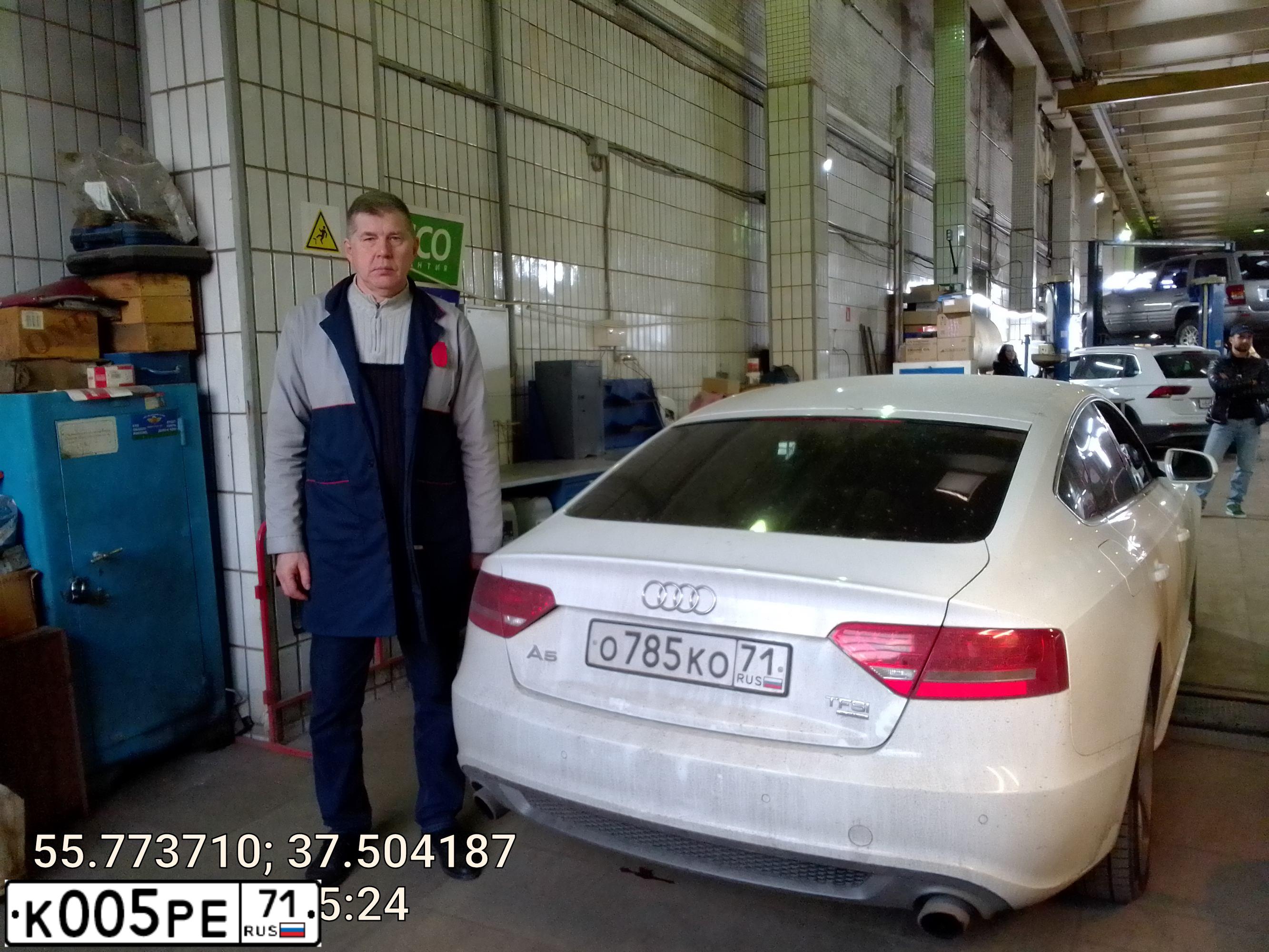 Фото автомобиля VOLKSWAGEN CC, 2013 — госномер Х326АР797. Цвет: СЕРЫЙ